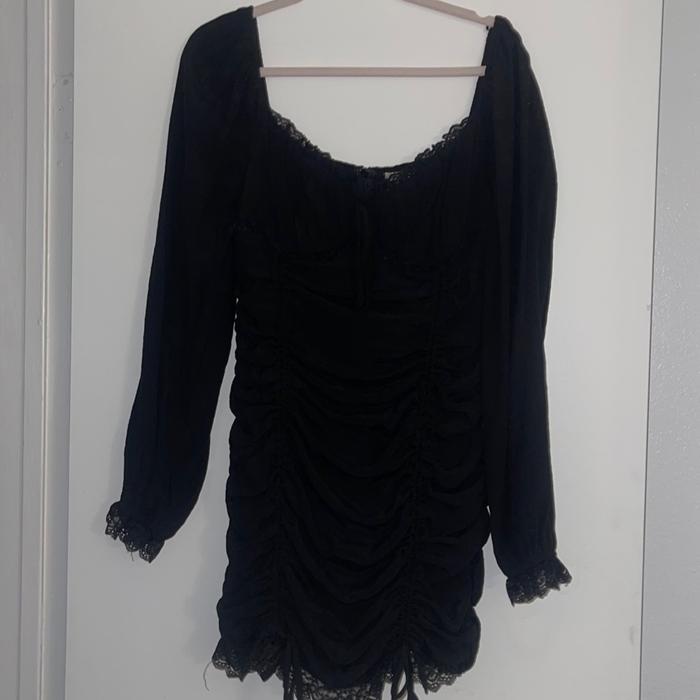 black long sleeve dress